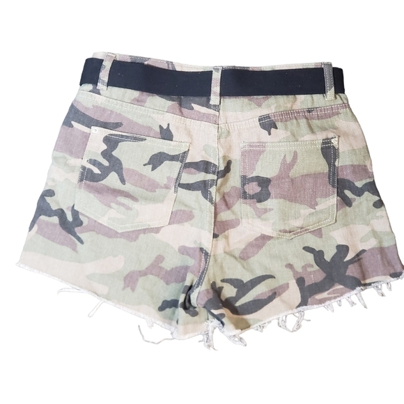 STREETWEAR Society Camo Cutoff Jean Shorts - Picture 3 of 8